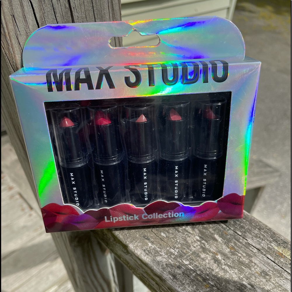 Max studio lipsticks